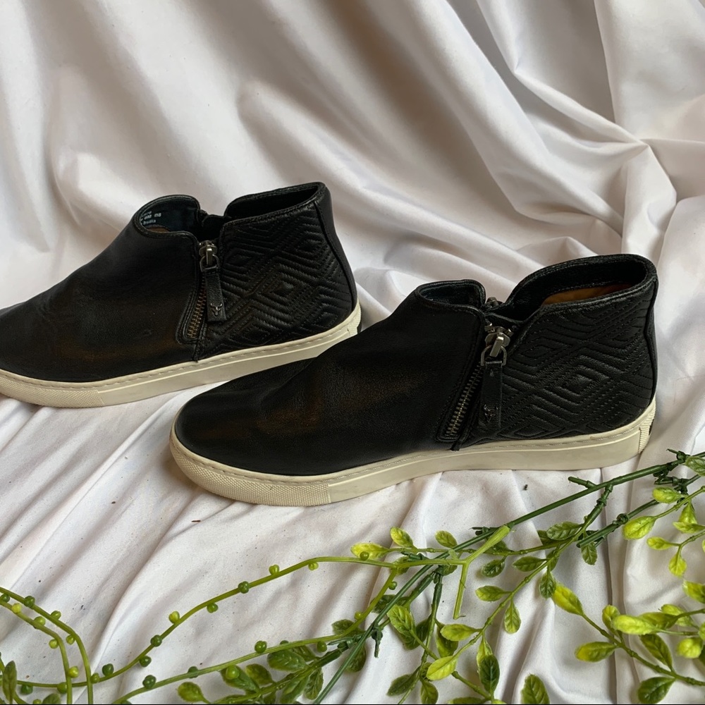 Trask High Top Leather Women’s Size 8 Tennis Shoes